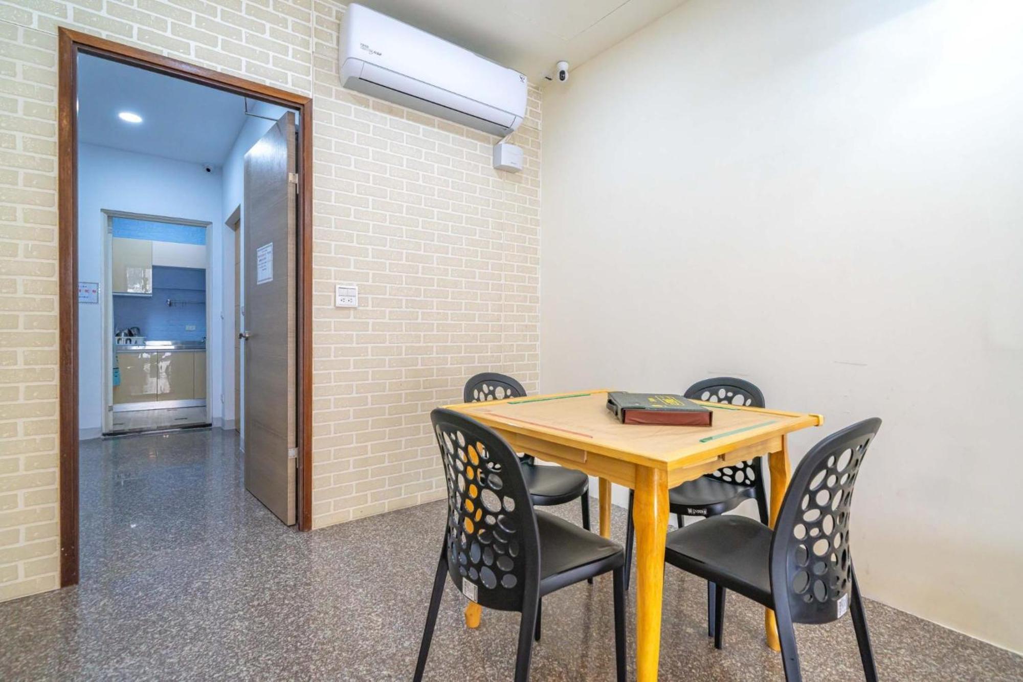 Fu Bo Ju Apartment Tainan Luaran gambar