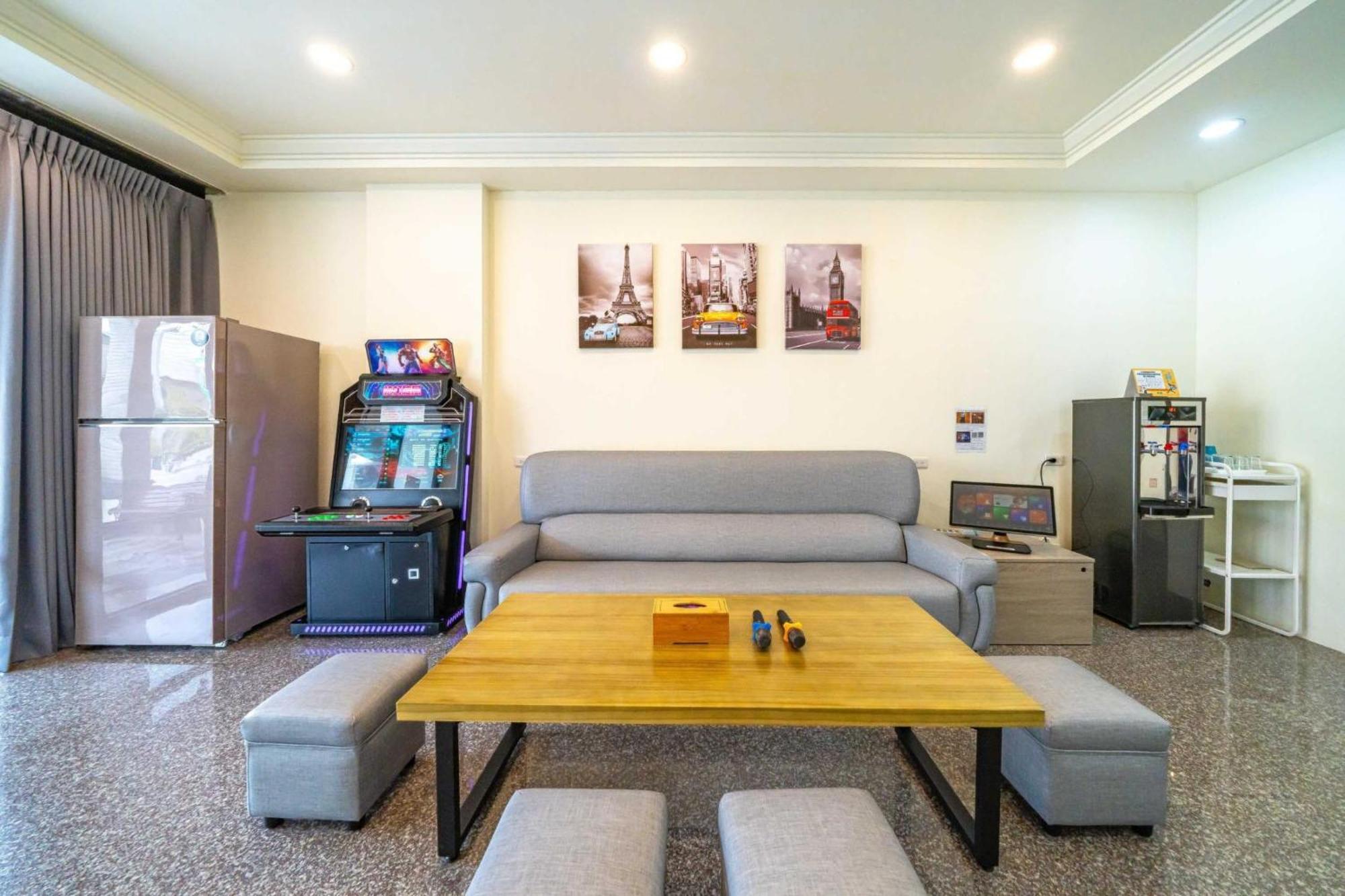 Fu Bo Ju Apartment Tainan Luaran gambar